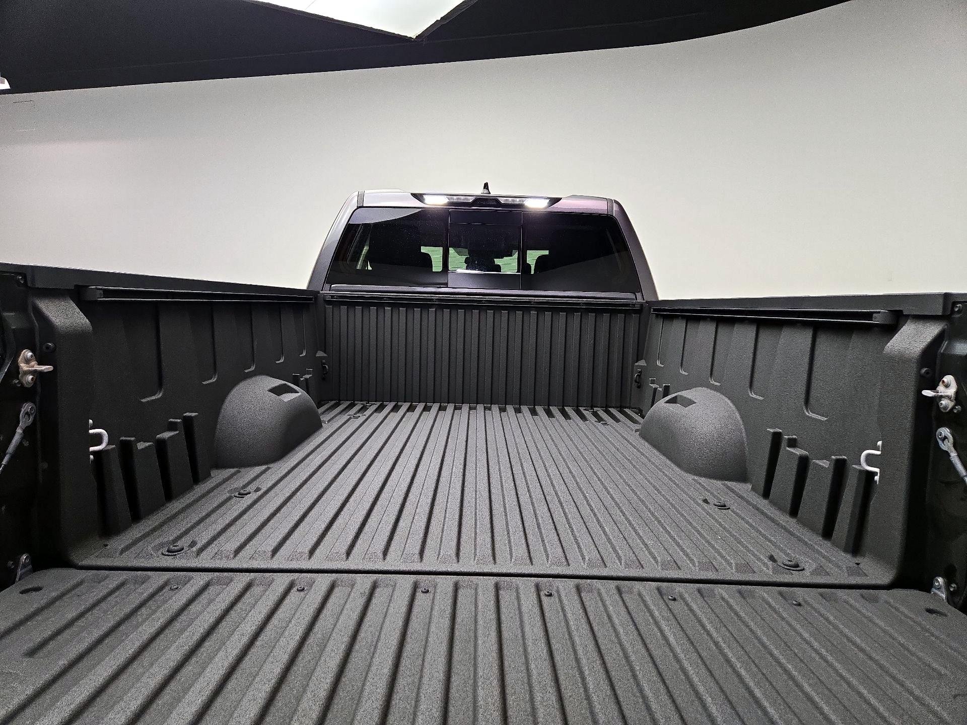 Thumbnail: 2022 Toyota Tundra - 20