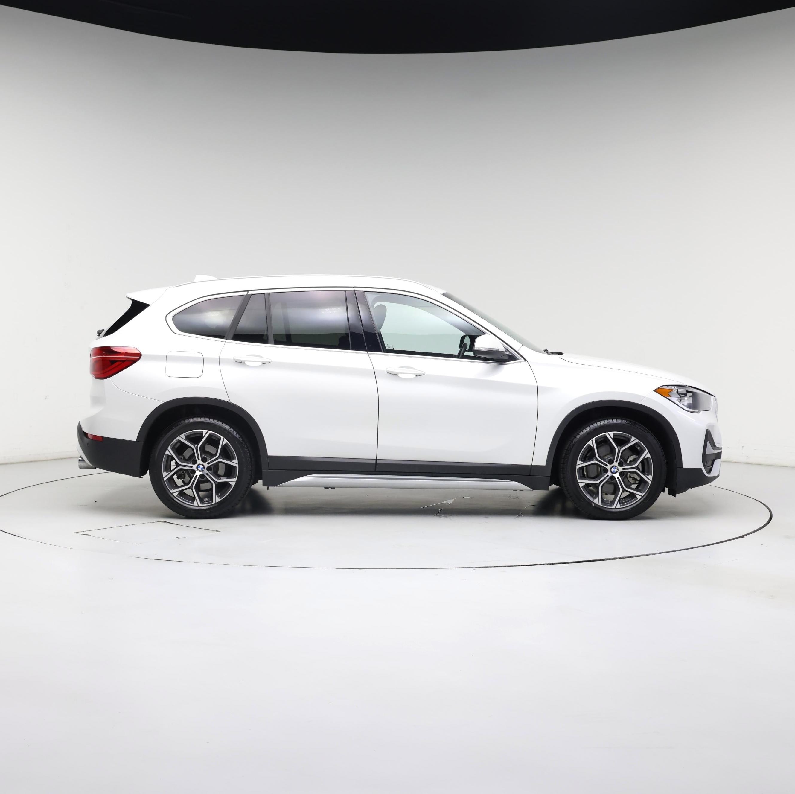 Thumbnail: 2021 BMW X1 - 7
