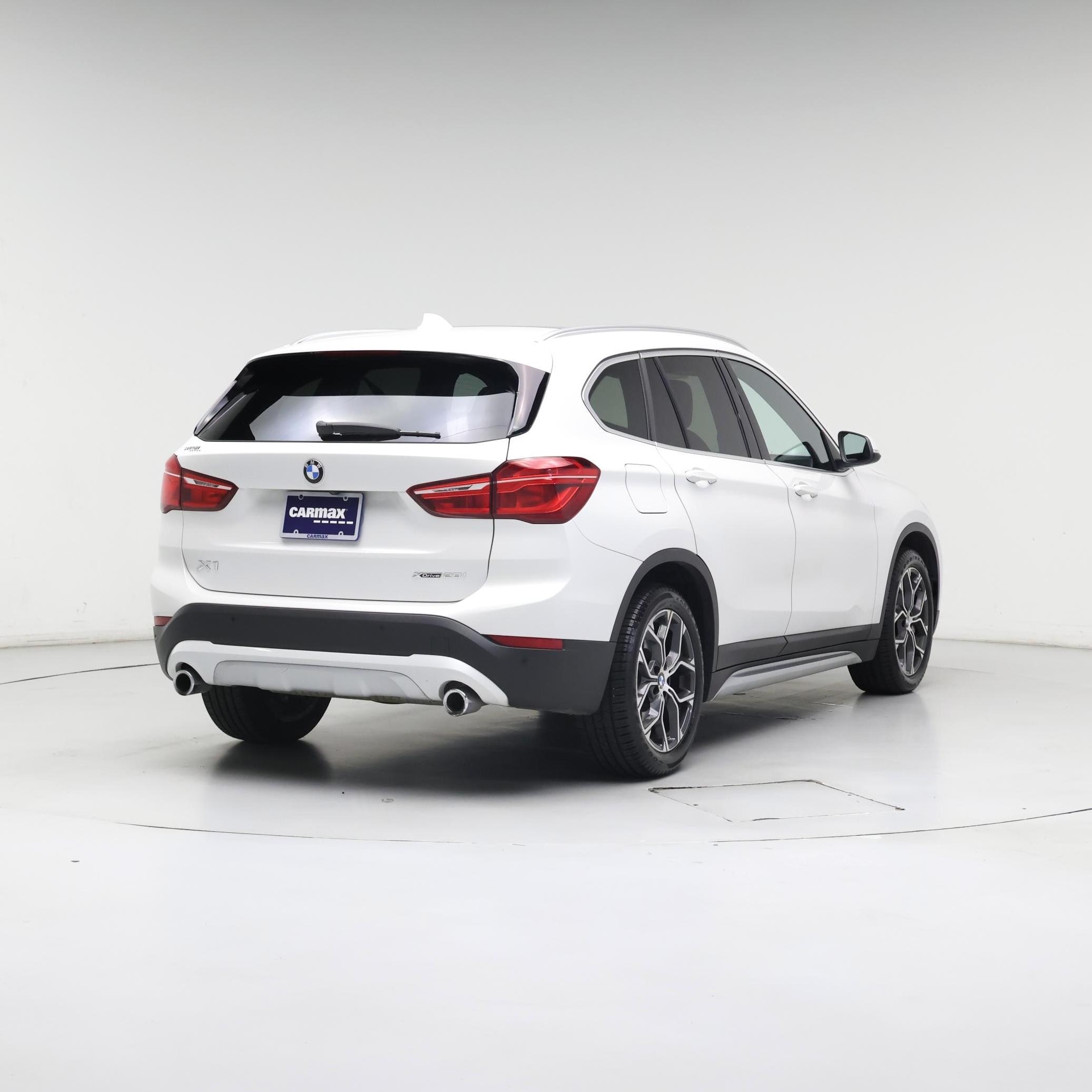 Thumbnail: 2021 BMW X1 - 8