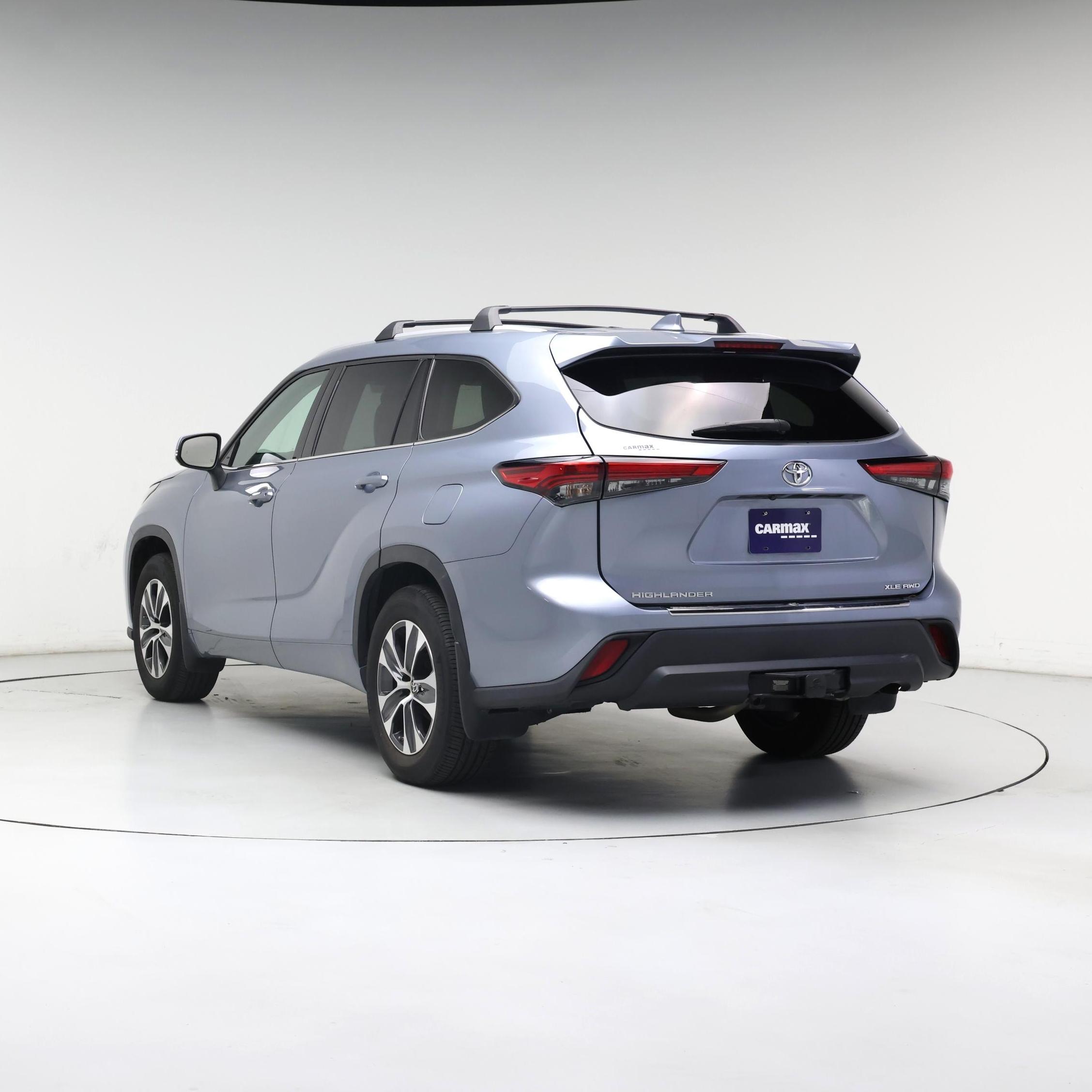 Thumbnail: 2022 Toyota Highlander - 2