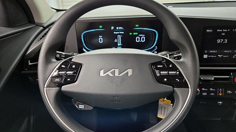 2023 Kia Niro LX 10