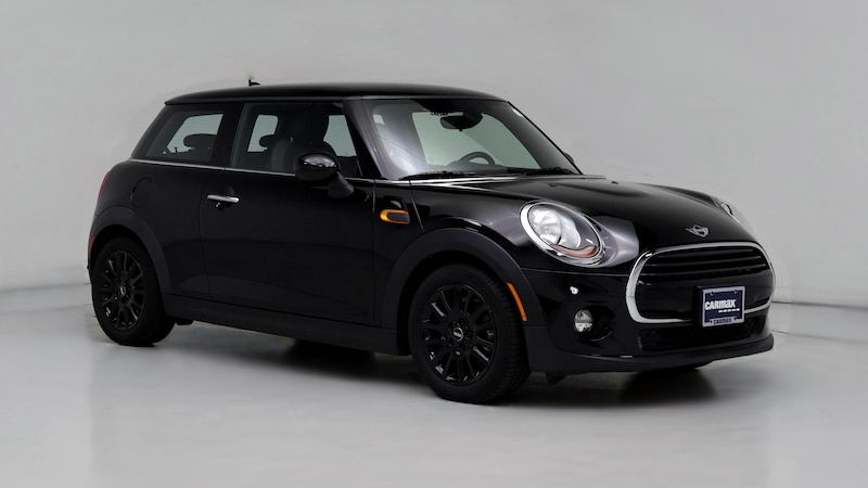 2017 MINI Cooper Hardtop  Hero Image