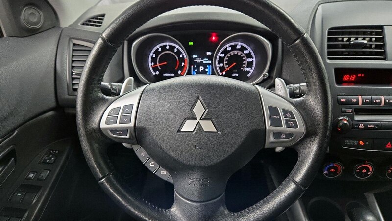 2013 Mitsubishi Outlander Sport ES 10