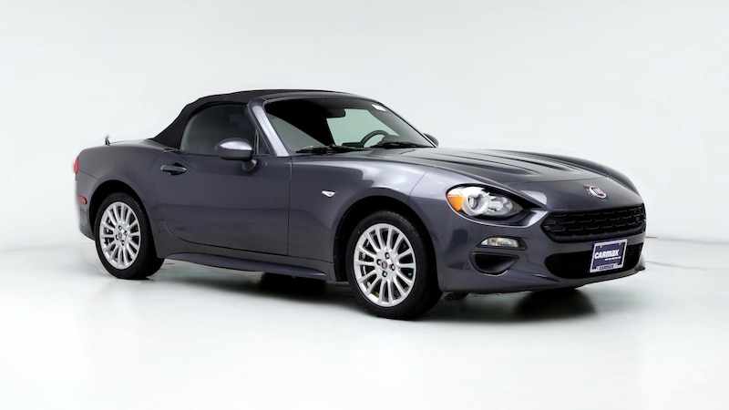 2017 Fiat 124 Spider Classica Hero Image