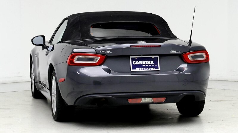 2017 Fiat 124 Spider Classica 6