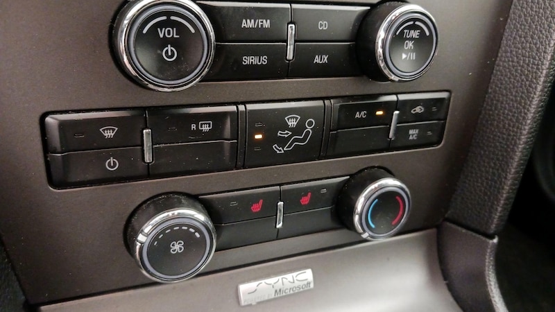 2013 Ford Mustang GT Premium 16