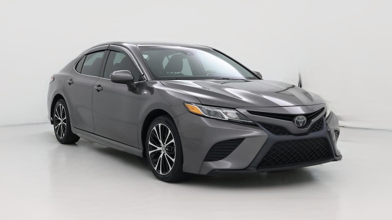 2019 Toyota Camry SE Hero Image