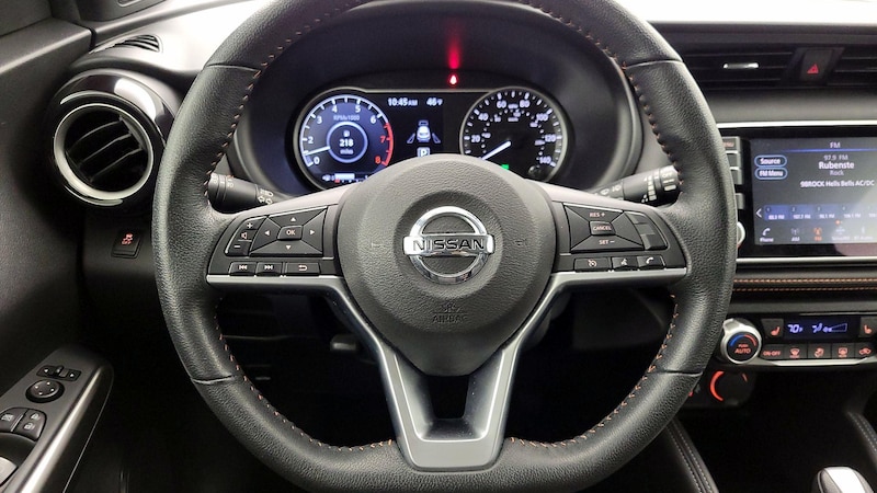 2019 Nissan Kicks SR 10