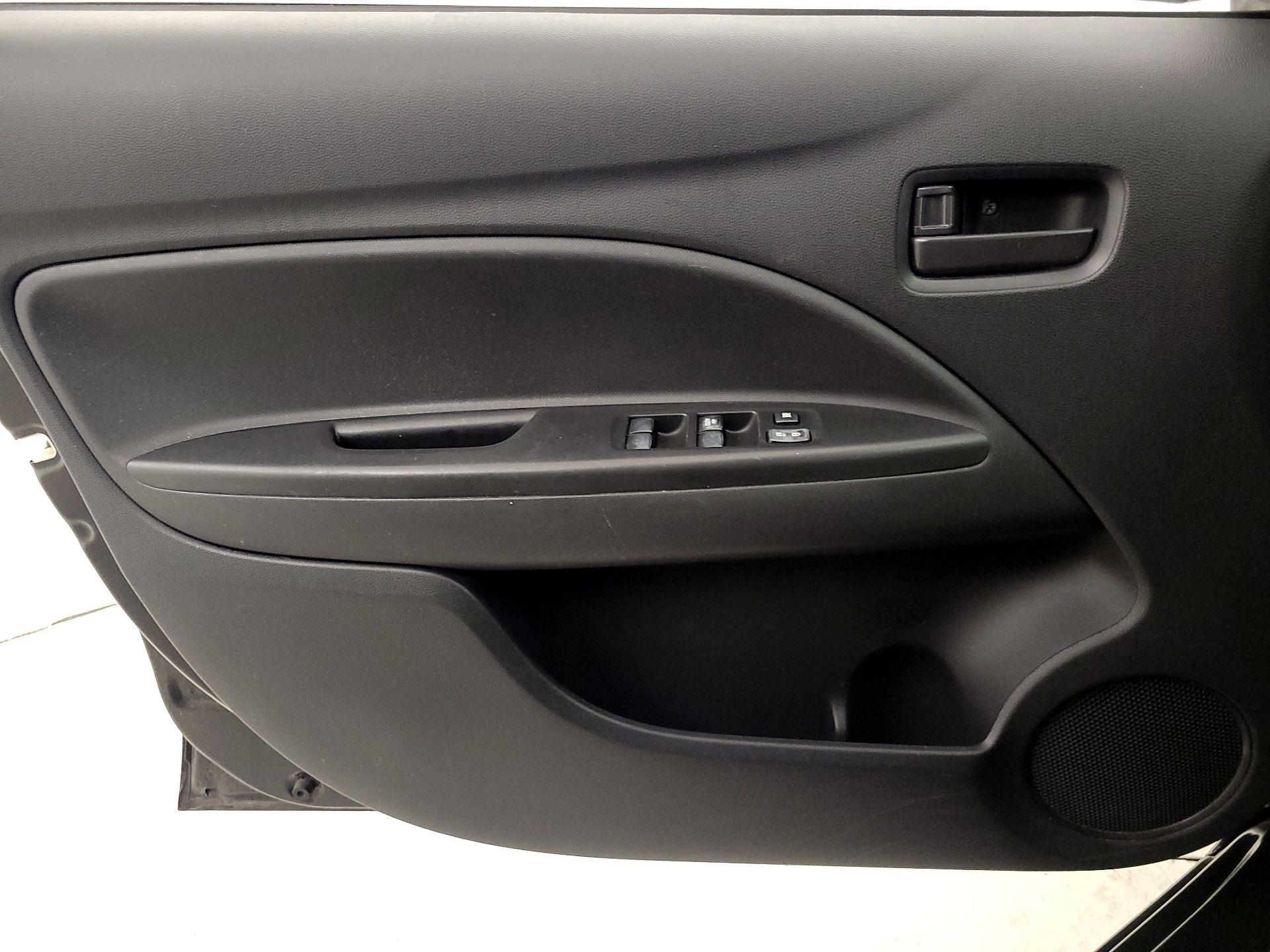 Thumbnail: 2017 Mitsubishi Mirage G4 - 12