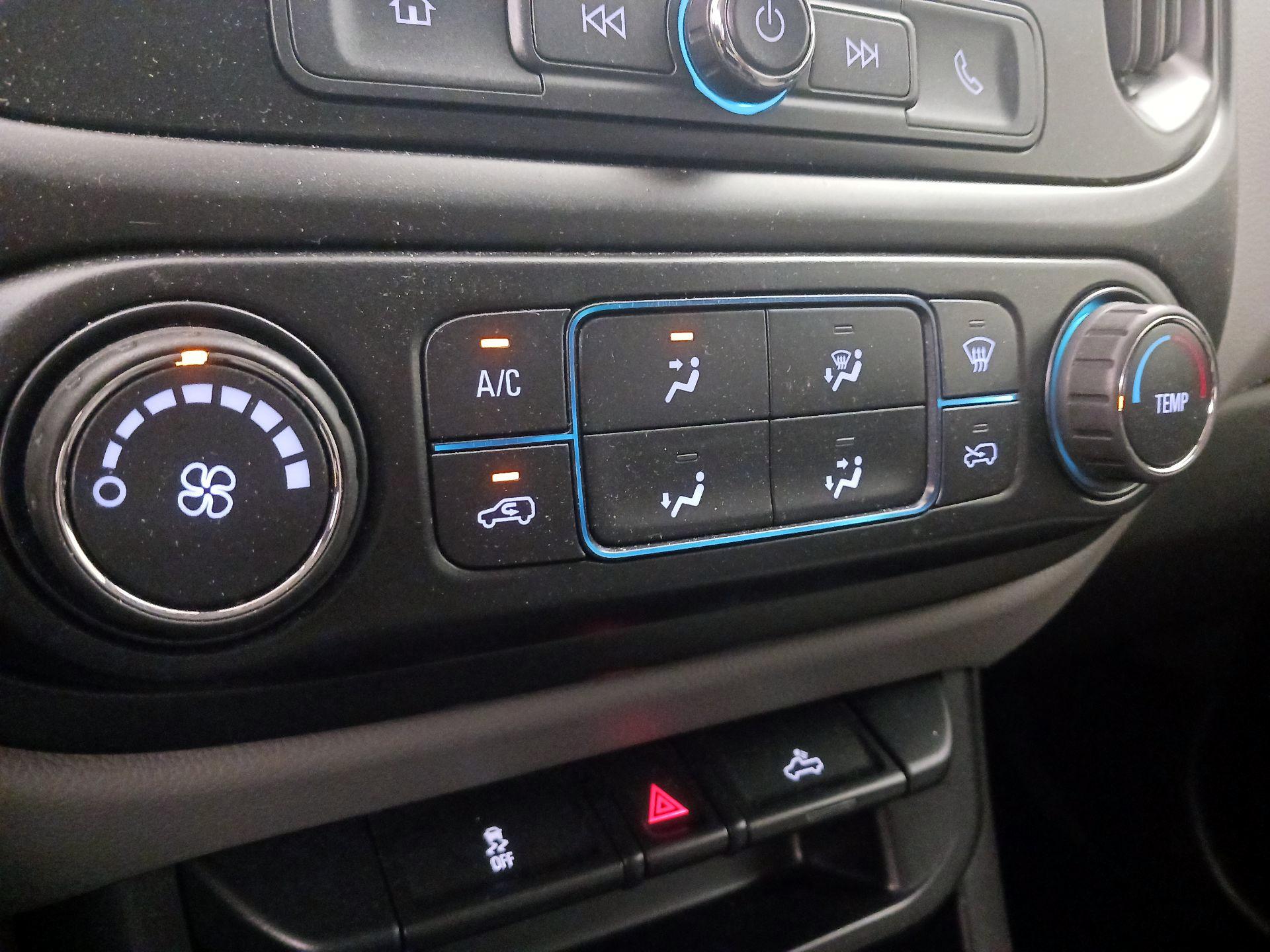 Thumbnail: 2019 Chevrolet Colorado - 16