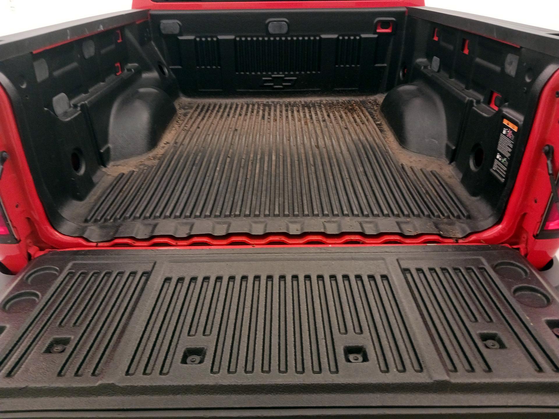 Thumbnail: 2019 Chevrolet Colorado - 20