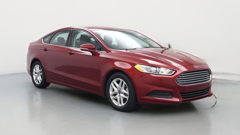 2016 Ford Fusion SE Hero Image
