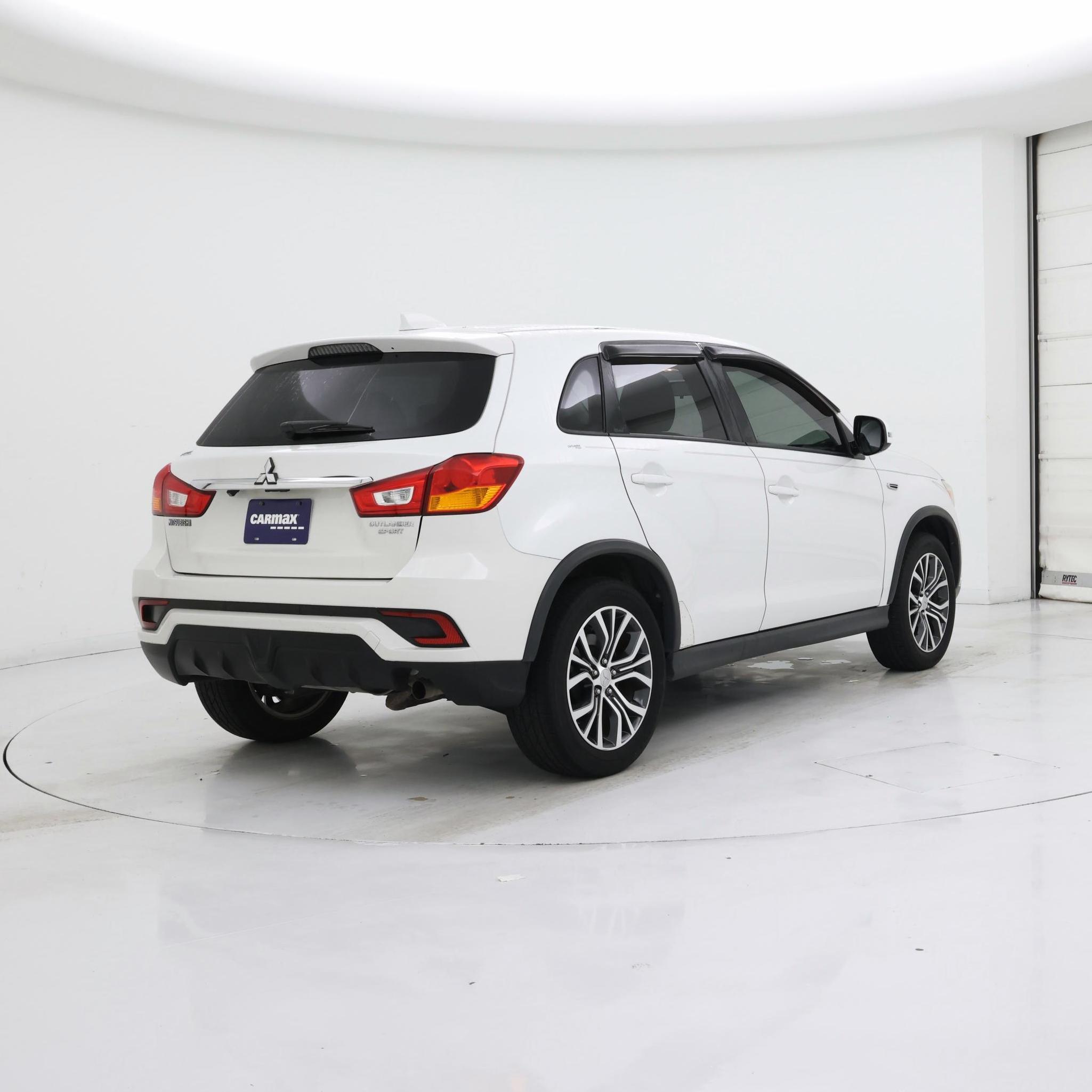Thumbnail: 2019 Mitsubishi Outlander Sport - 8