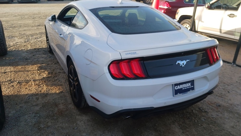 2021 Ford Mustang  4