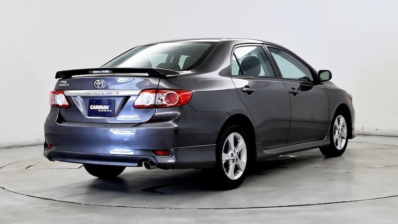 2013 Toyota Corolla S 8