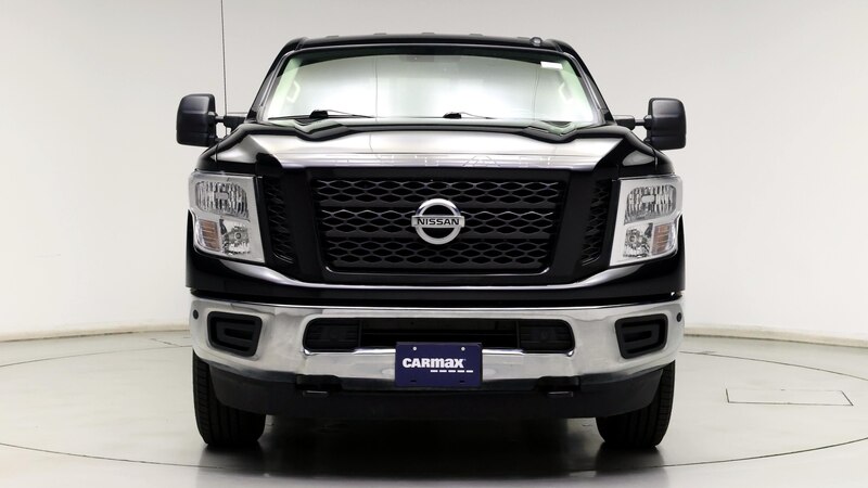 2019 Nissan Titan SV 5