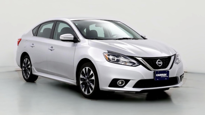 2017 Nissan Sentra SR Hero Image