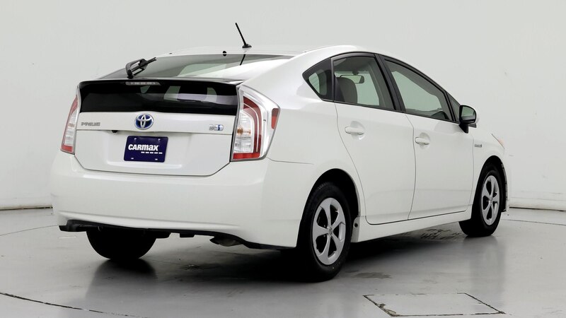 2015 Toyota Prius Two 8