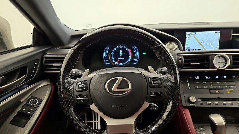 2016 Lexus RC 200t 10