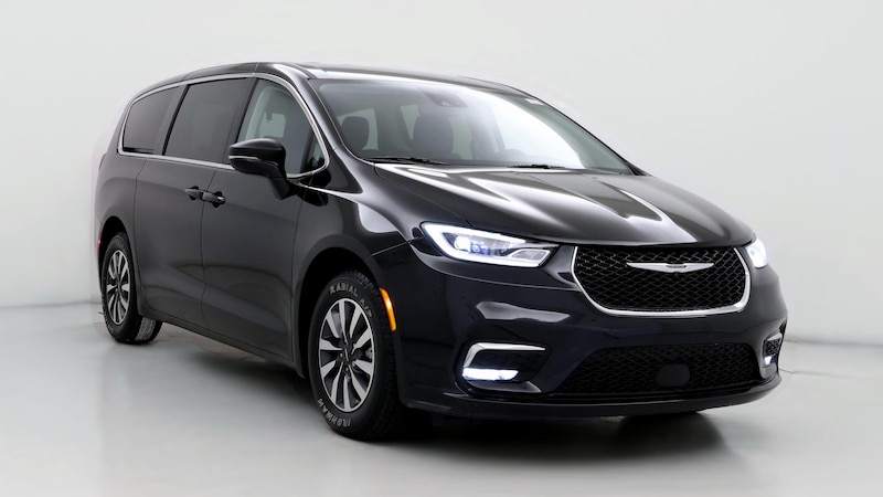 2022 Chrysler Pacifica Hybrid Touring L Hero Image