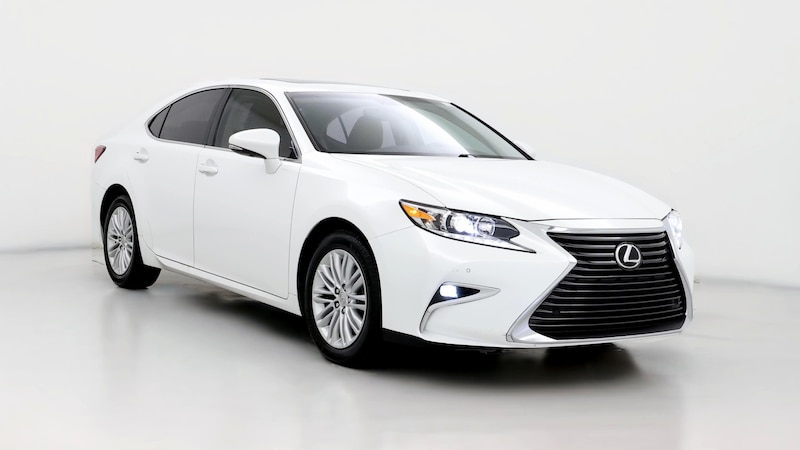 2016 Lexus ES 350 Hero Image