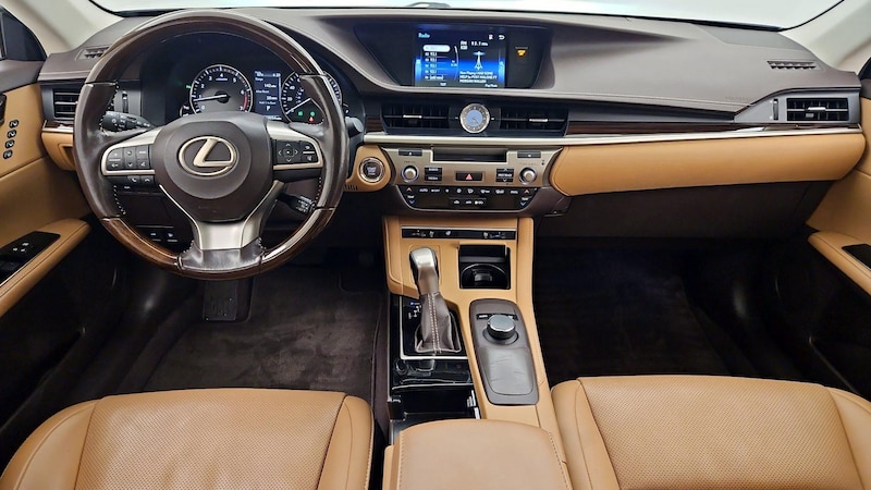 2016 Lexus ES 350 9