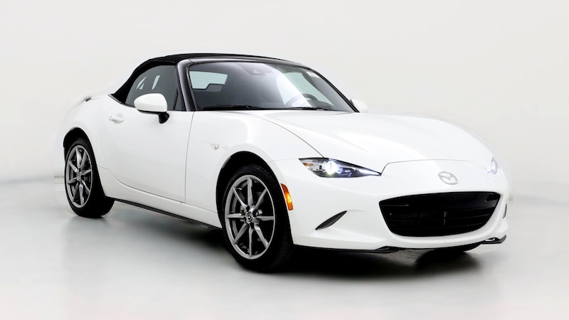 2022 Mazda MX-5 Miata Grand Touring Hero Image