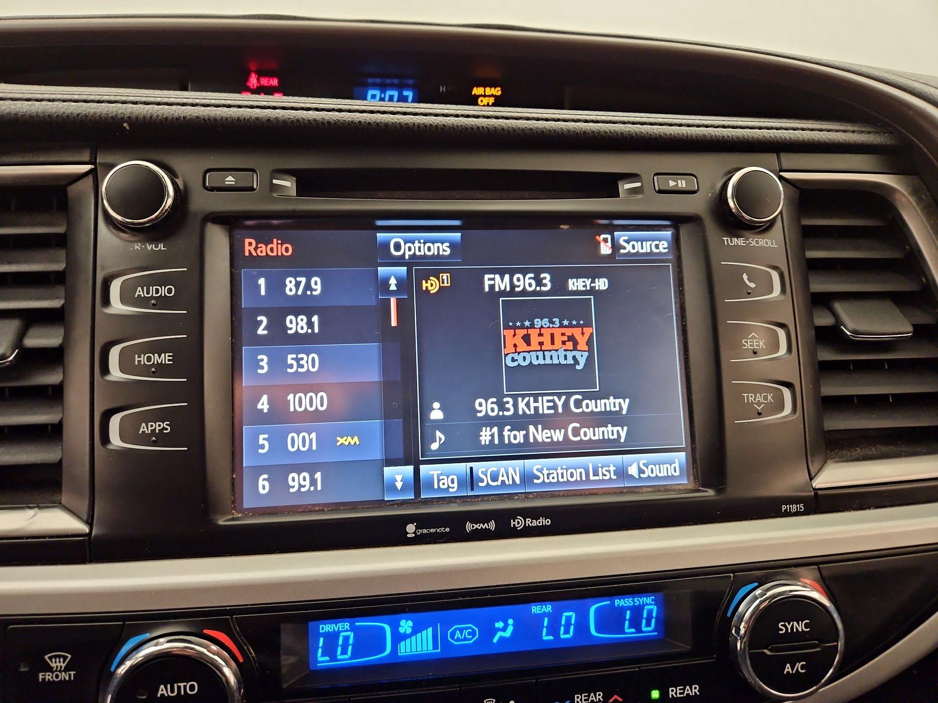 Thumbnail: 2019 Toyota Highlander - 15