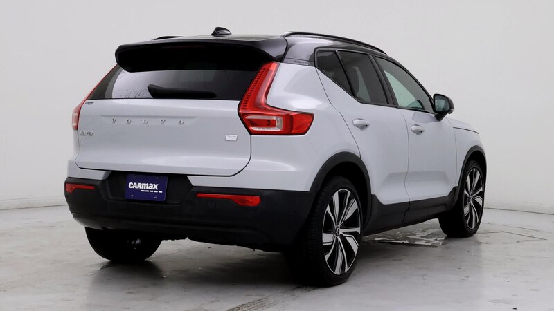 2022 Volvo XC40 P8 Plus 8