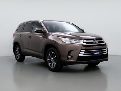 Used Hybrid Toyota Highlander with Leather Seats near me for sale
