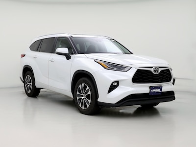 2023 Toyota Highlander XLE -
                Clackamas, OR