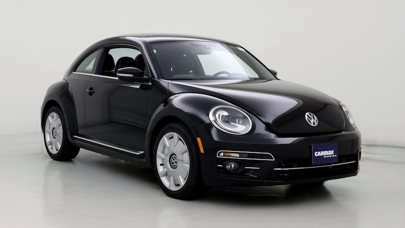 2018 Volkswagen Beetle SE Hero Image