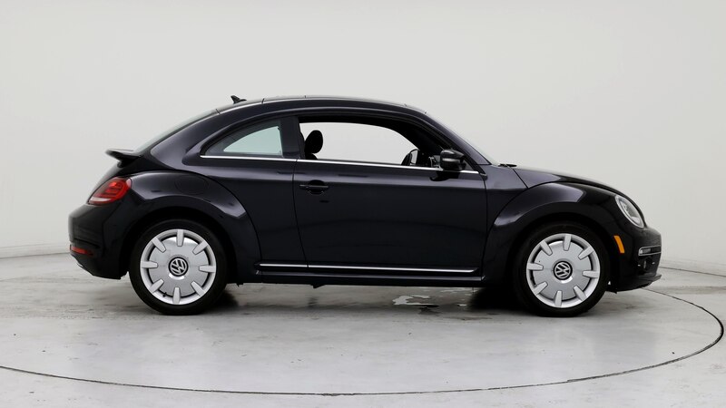 2018 Volkswagen Beetle SE 7