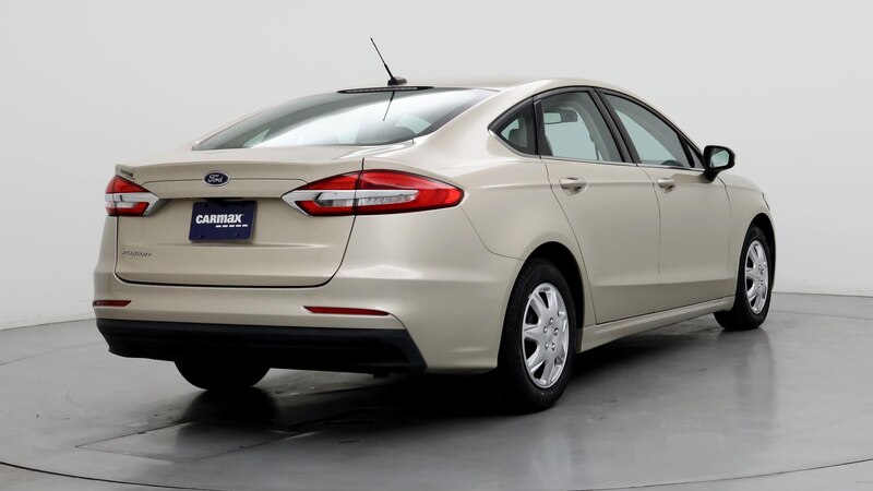 2019 Ford Fusion S 8