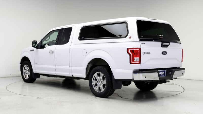 2015 Ford F-150 XLT 2