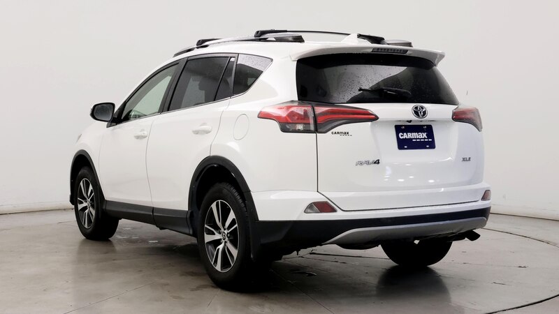 2018 Toyota RAV4 XLE 2