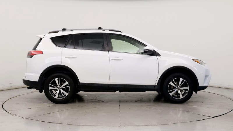 2018 Toyota RAV4 XLE 7