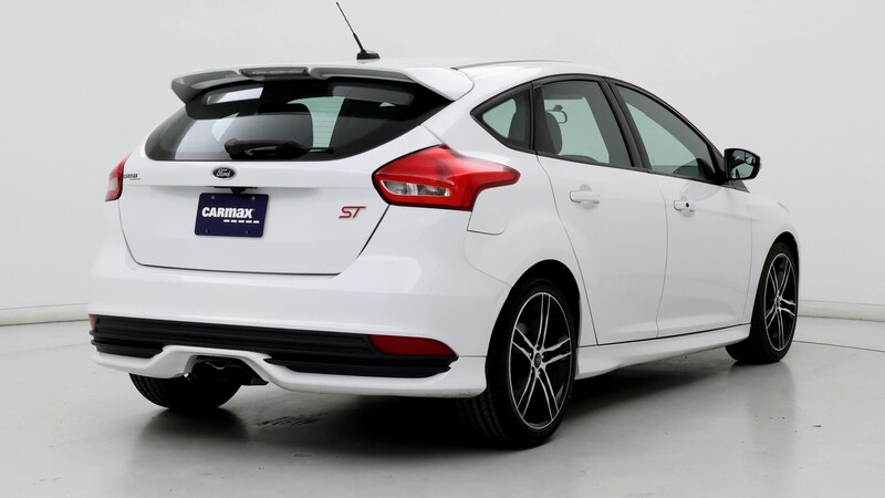 2018 Ford Focus ST 8