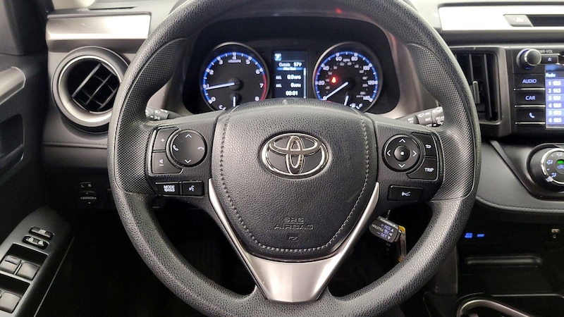 2017 Toyota RAV4 LE 10