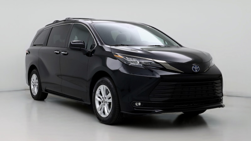 2022 Toyota Sienna L Hero Image