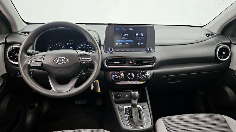 2022 Hyundai Kona SE 9