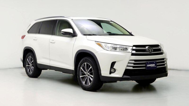 2019 Toyota Highlander XLE Hero Image