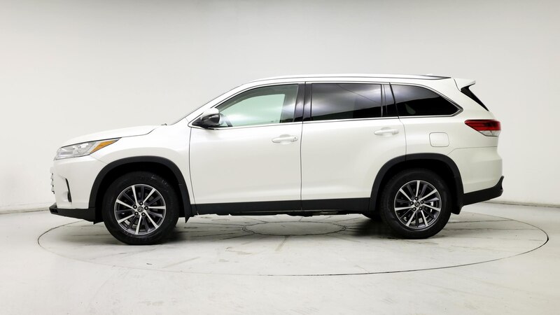 2019 Toyota Highlander XLE 3