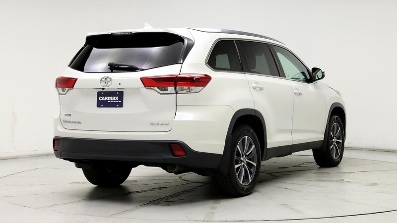 2019 Toyota Highlander XLE 8