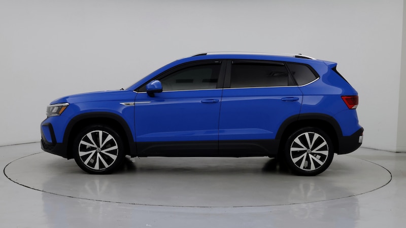 2022 Volkswagen Taos SE 3