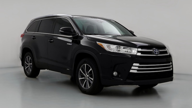 2019 Toyota Highlander XLE Hero Image