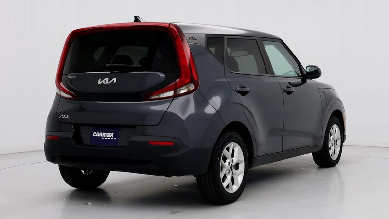 2022 Kia Soul LX 8