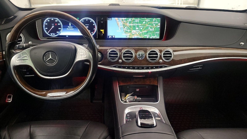 2015 Mercedes-Benz S-Class S 550 9