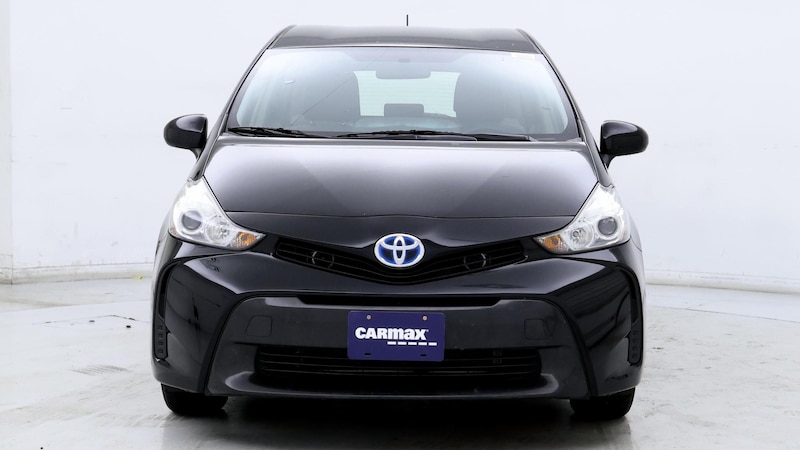 2016 Toyota Prius v Two 5