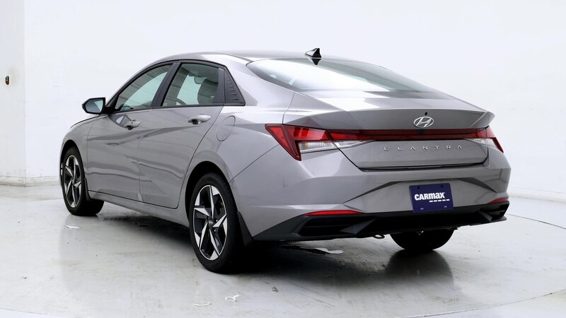 2023 Hyundai Elantra SEL 2